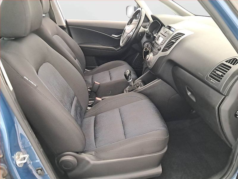 Hyundai ix20 (2016) 1.4 CVVT, ČR,1.maj, Tempomat - fotka 9 z 16