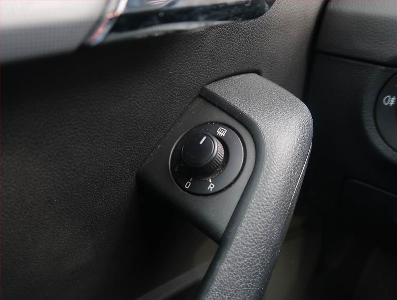 Škoda Octavia (2014) 1.6 TDI, 4X4, Tempomat - fotka 19 z 19
