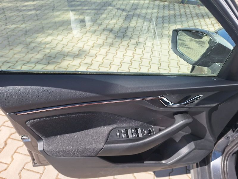 Škoda Kamiq (2025) 1.0 TSI / 85 kW / 7DSG / Top S - fotka 18 z 32