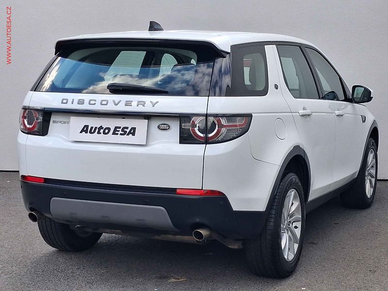 Land Rover Discovery Sport (2017) 2.0 TD4 4x4, 2.maj,ČR, AT - fotka 4 z 16