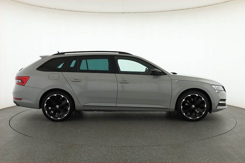 Škoda Superb (2021) Sportline iV 1.4 TSI PHEV - fotka 6 z 24