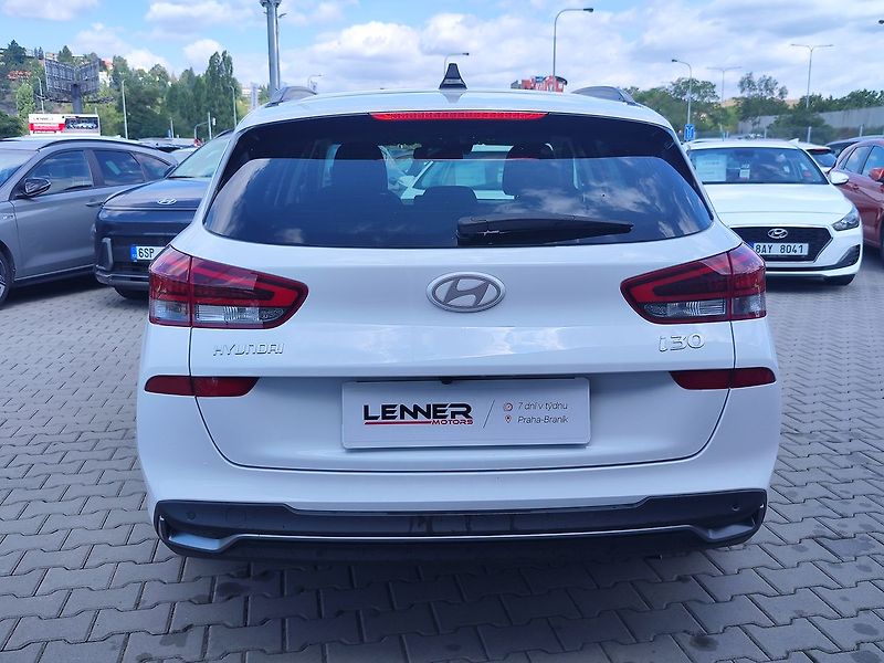 Hyundai i30 1.5 T-GDI/103kW Style - fotka 6 z 34
