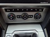 Volkswagen Passat Variant (2018) 1.4TSi 110KW ComfortLine  - náhled 28