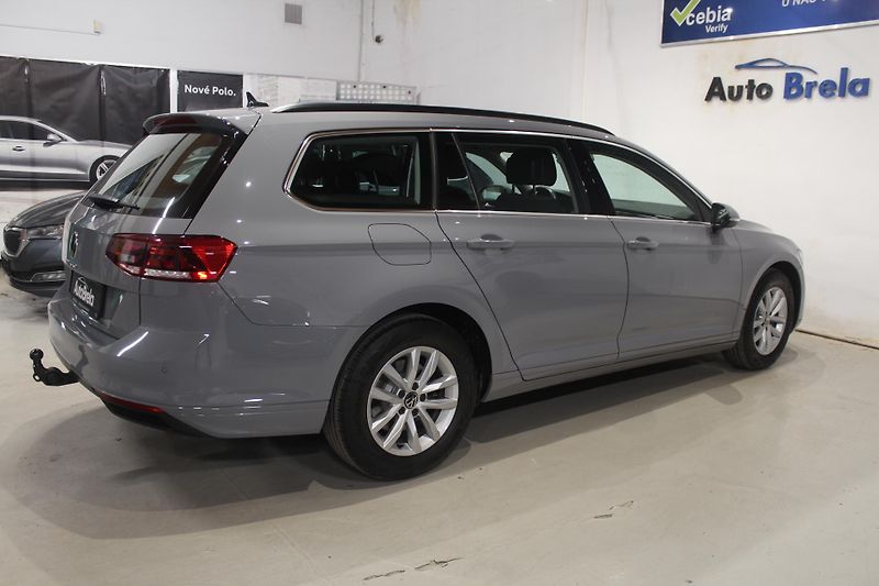 Volkswagen Passat (2024) 2.0TDI DSG Nez.Topení 2024 - fotka 14 z 40