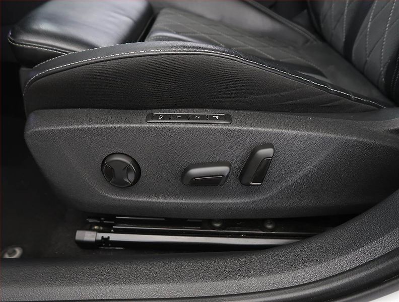 Škoda Octavia (2023) RS 2.0 TDI - fotka 28 z 32