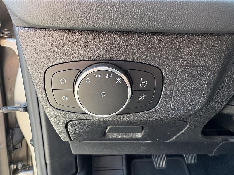Ford Focus 1,5 TDCi88kW Led,ACC,Kamer,Výh - fotka 5 z 43