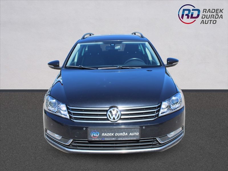 Volkswagen Passat 2,0 TDI  4x4,TAŽNÉ,NAVIGACE - fotka 2 z 29