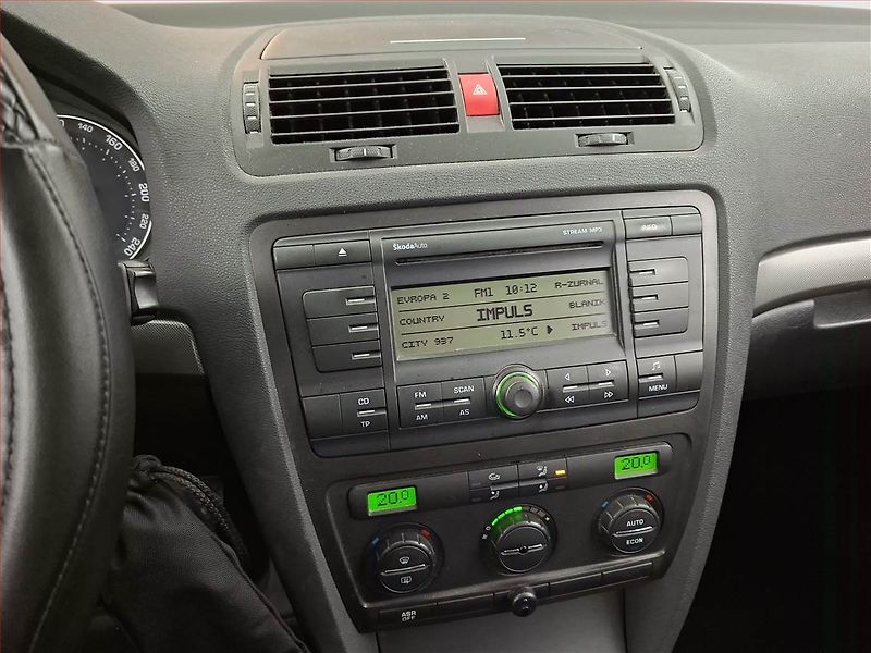 Škoda Octavia (2008) 1.9 TDI, po STK, za super cenu - fotka 12 z 15
