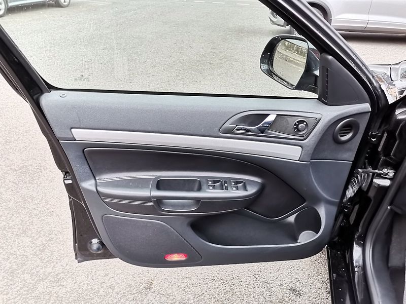 Škoda Octavia (2012) 1.4TSi 90kw Elegance PDC - fotka 9 z 27