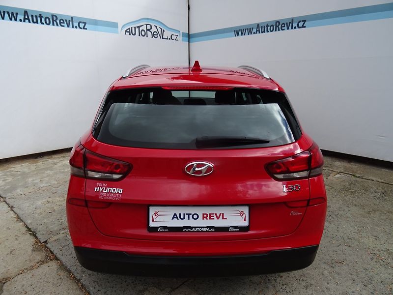 Hyundai i30 (2018) 1.4T-GDi,103kW,1majČR,S.k,DPH! - fotka 24 z 25