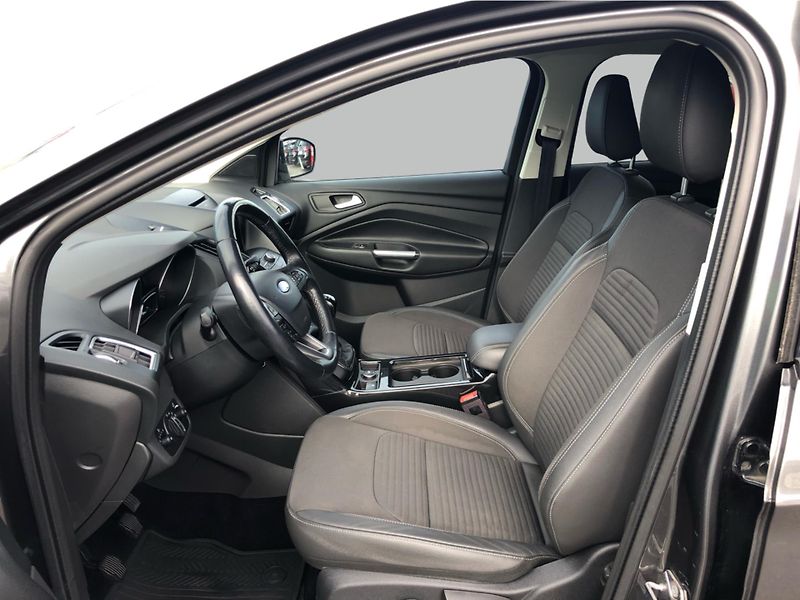 Ford Kuga 2.0 TDCi - fotka 11 z 29