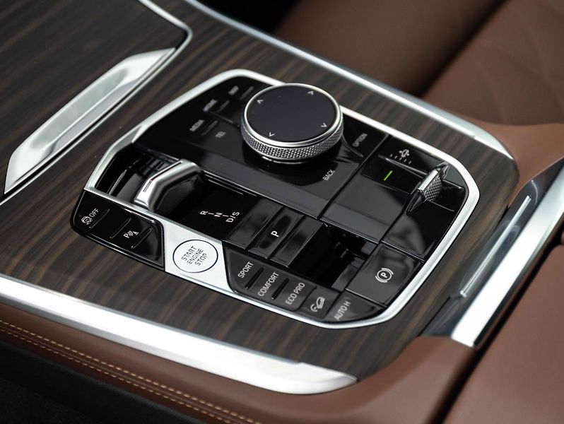 BMW X5 xDrive30d - fotka 15 z 23