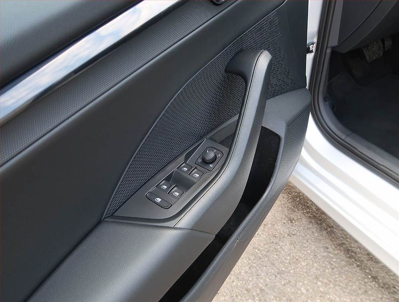 Škoda Octavia (2022) Ambition Plus 2.0 TDI, Automat - fotka 17 z 21