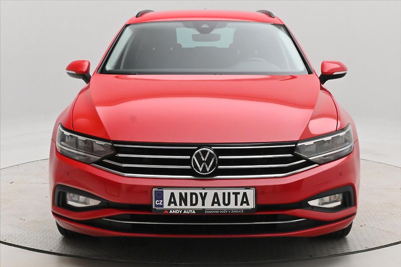 Volkswagen Passat 2,0 TDI 110 KW DSG BUSINESS Zá - fotka 2 z 31