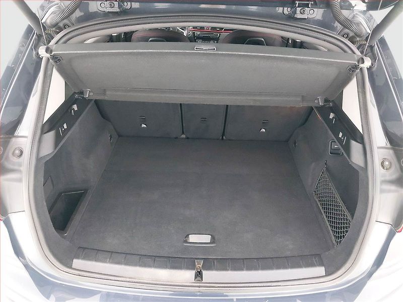BMW X1 (2016) sDrive18d, Automat, Serv.kniha - fotka 14 z 21