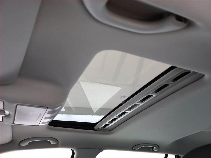 Škoda Octavia (2012) 2.0 TDI, Tempomat - fotka 16 z 16