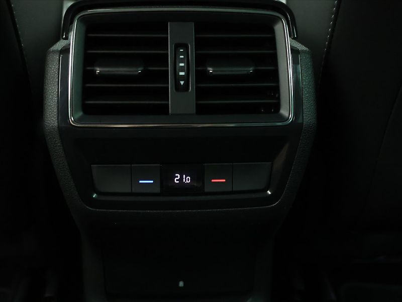 Škoda Kodiaq 2,0 TDI 4x4 DSG Style Plus DPH - fotka 31 z 39