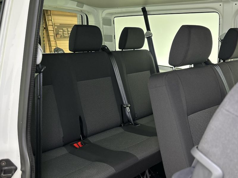 Volkswagen Transporter Long - fotka 26 z 28