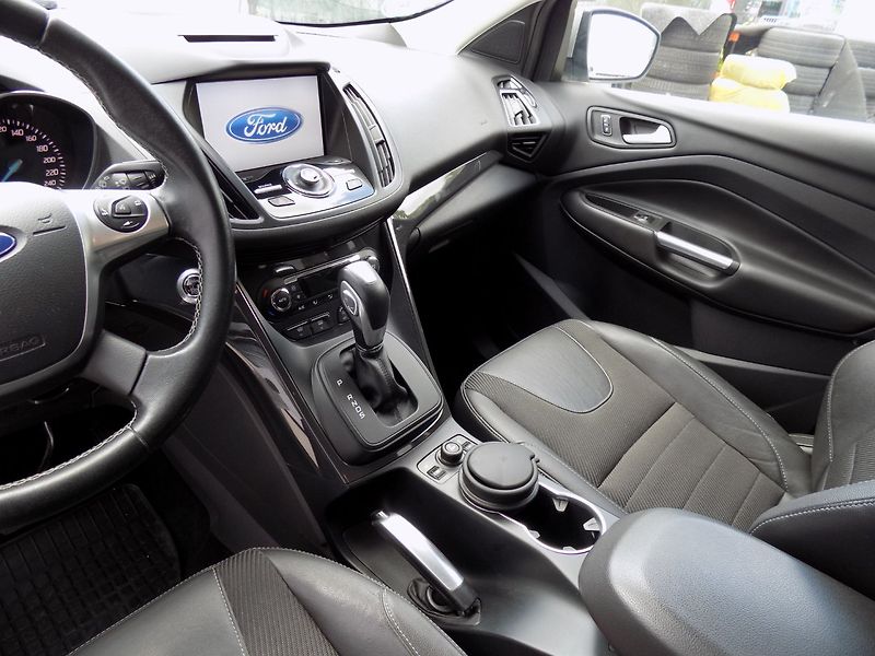 Ford Kuga (2016) 2.0TDCi/Individual/AWD/AT/ - fotka 26 z 44