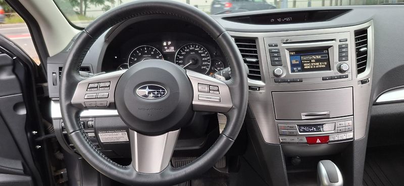 Subaru Outback 2.5 4x4 automat - fotka 24 z 64