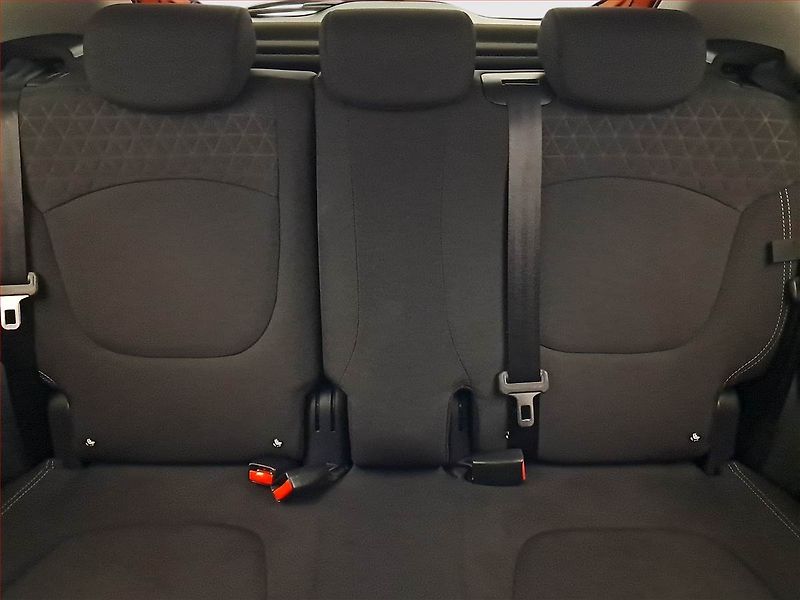 Renault Captur (2017) Limited 1.2 TCe, ČR,1.maj - fotka 10 z 19