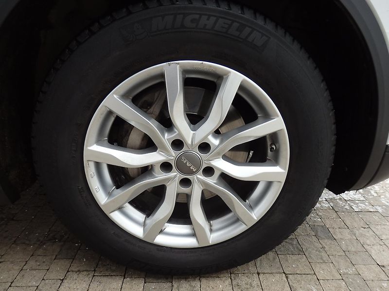 Volkswagen Touareg 3.0 TDI 170 kW ZÁVĚS, ODPOČET - fotka 16 z 23
