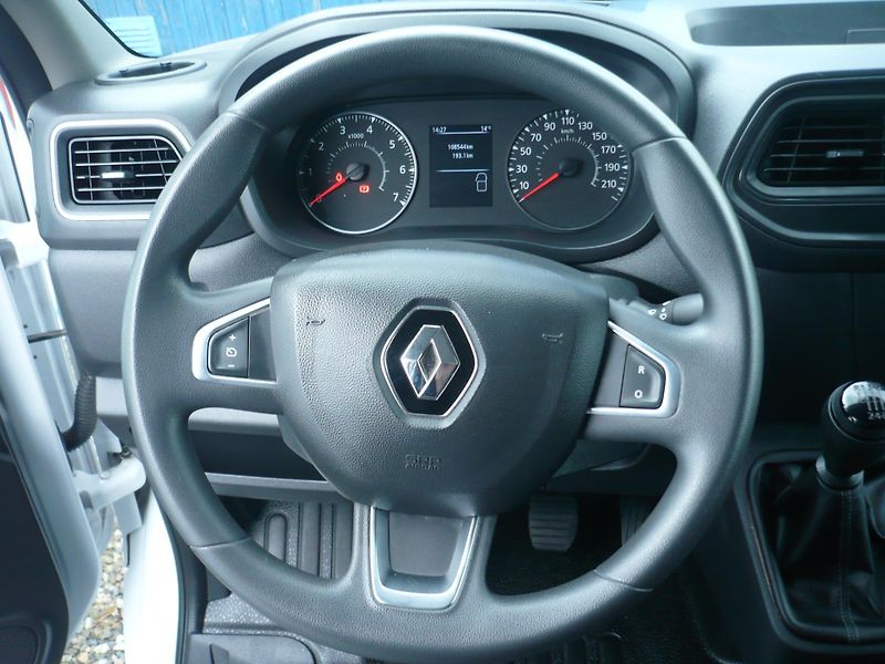 Renault Master 2.3dCi L3H2 DPH Klima - fotka 13 z 28