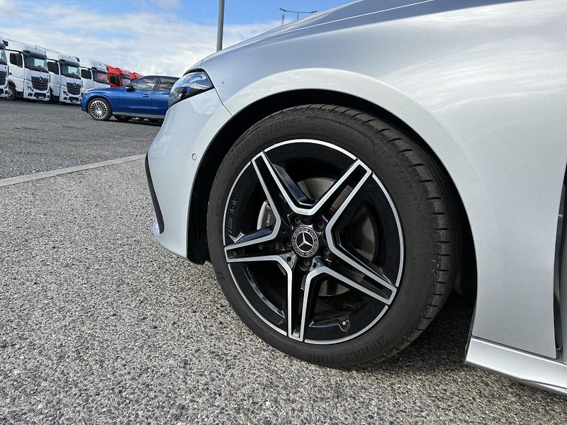 Mercedes-Benz Třídy A (2023) - fotka 12 z 14