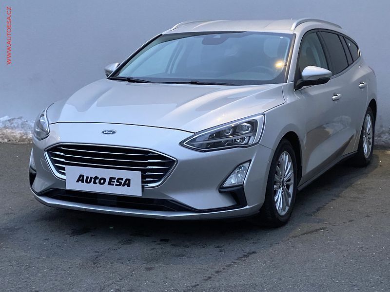 Ford Focus (2019) 1.5TDCi, Titanium, AT, LED - fotka 3 z 17