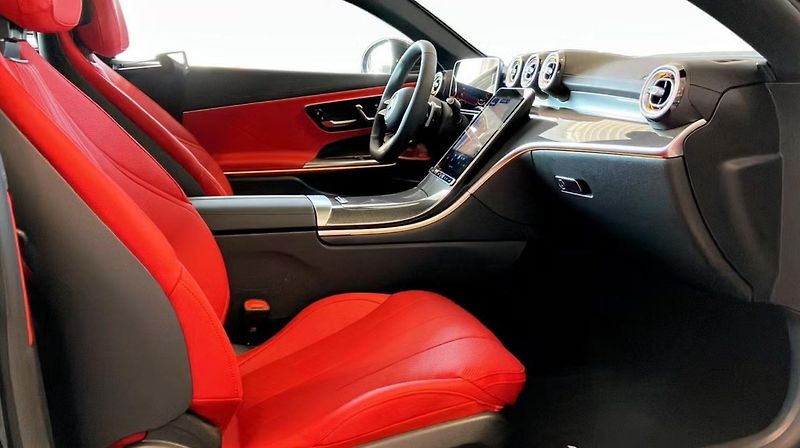 Mercedes-Benz CLE 300 e Coupé 9G-Tronic 313Hp - fotka 3 z 18