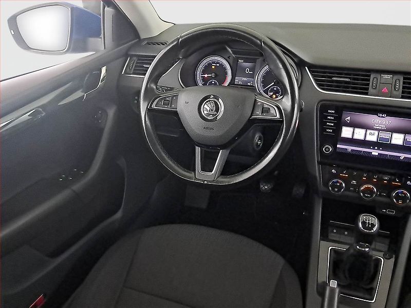 Škoda Octavia (2020) 1.6 TDI, Tempomat - fotka 7 z 20