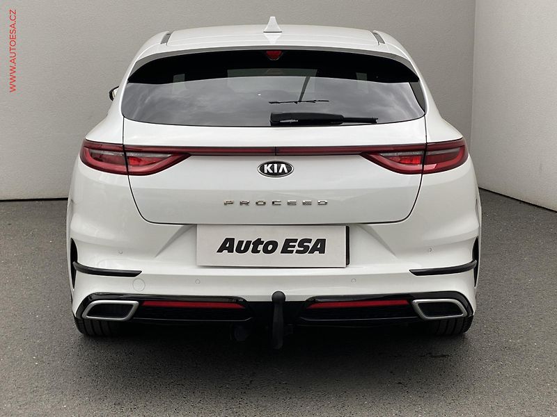 Kia ProCeed (2021) 1.5 T-GDi, GT Line, navi, TZ - fotka 5 z 18