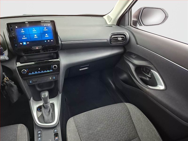 Toyota Yaris Cross (2023) Comfort 1.5 VVT-iE - fotka 8 z 16