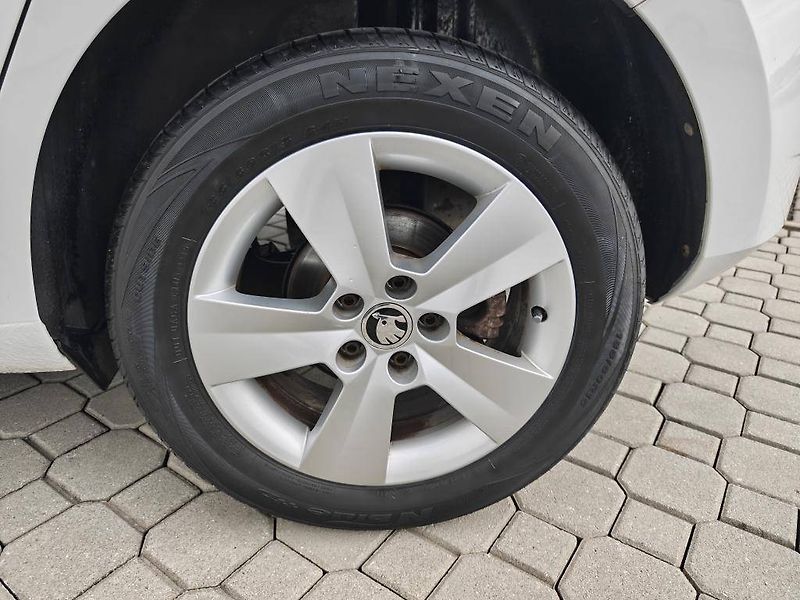 Škoda Fabia Ambition Green tec 1,2TSI - fotka 19 z 21