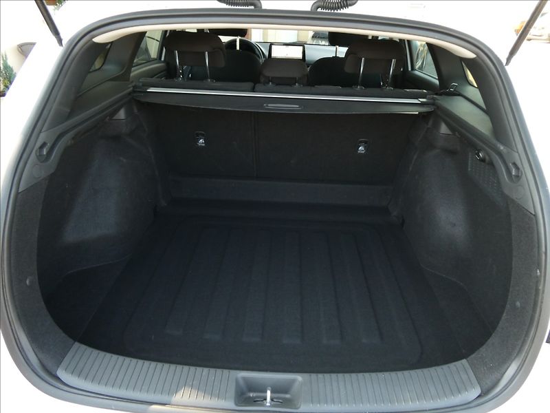 Hyundai i30 1,5 DPI 71kW Family,ČR,záruka - fotka 25 z 46