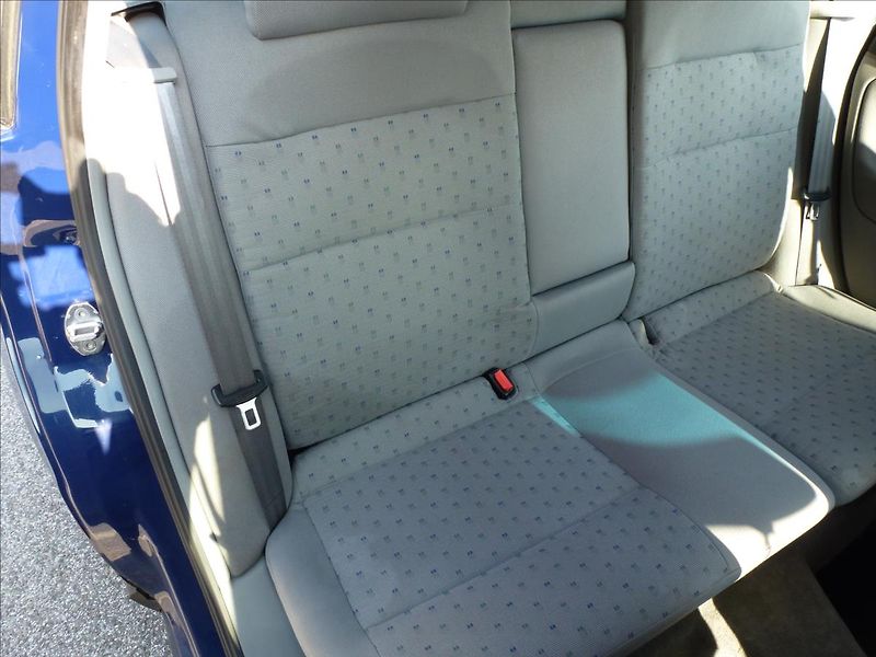 Volkswagen Passat 1,6 Bez dokladů !!! na ND - fotka 22 z 47