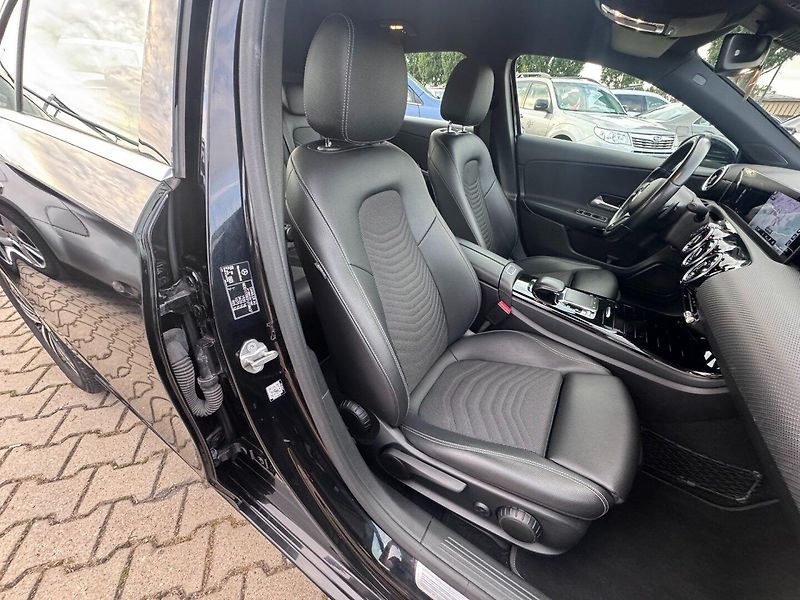 Mercedes-Benz Třídy A (2019) 180D 1,5 85 KW AUTOMAT SPORTB. - fotka 47 z 50