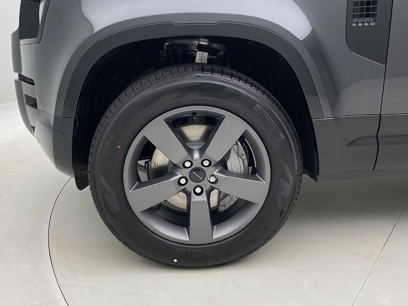 Land Rover Defender (2026) 110 D350 X-Dynamic REZERVACE - fotka 18 z 60