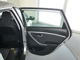 Hyundai i30 (2013) 1,6CRDI*ALU*KLIMA*VYHŘ.SED** - náhled 19