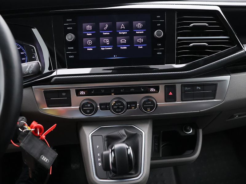 Volkswagen Caravelle 2,0 TDI 150kW DSG Long LED DPH - fotka 23 z 36