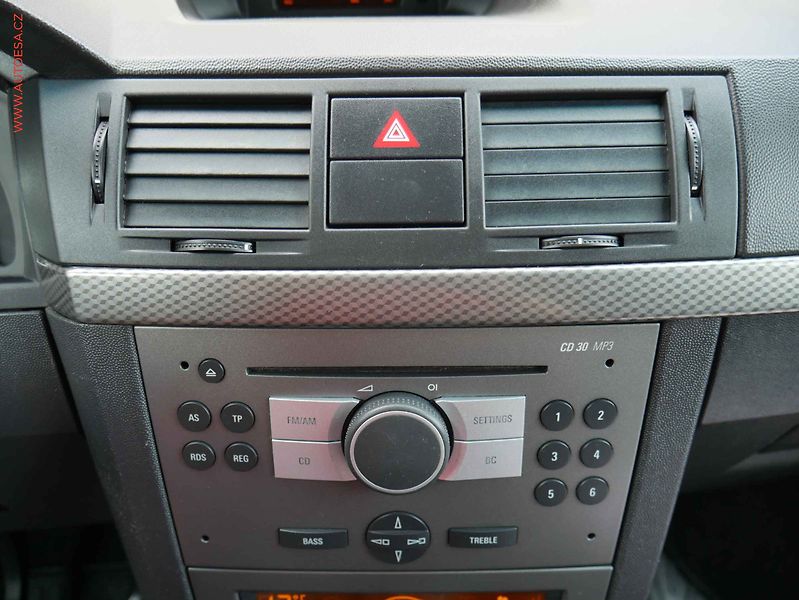 Opel Meriva (2006) 1.4i, servis.kniha, AC - fotka 14 z 16