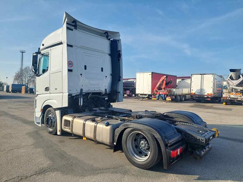Mercedes-Benz Actros 1845 LS - fotka 3 z 56
