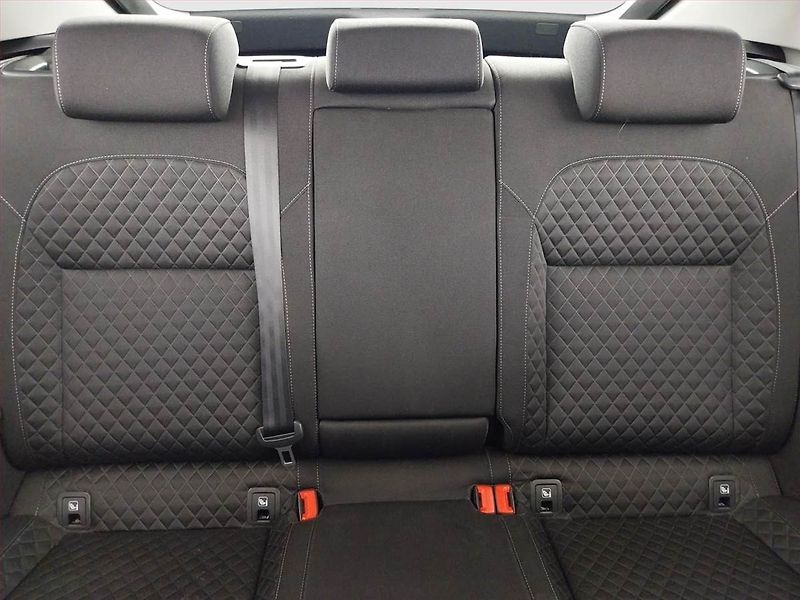 Škoda Superb (2017) Ambition 1.6 TDI, Navi, Xenony - fotka 10 z 23