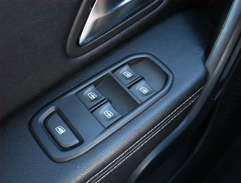 Dacia Duster (2018) 1.6 SCe, Serv.kniha, Navi - fotka 15 z 20