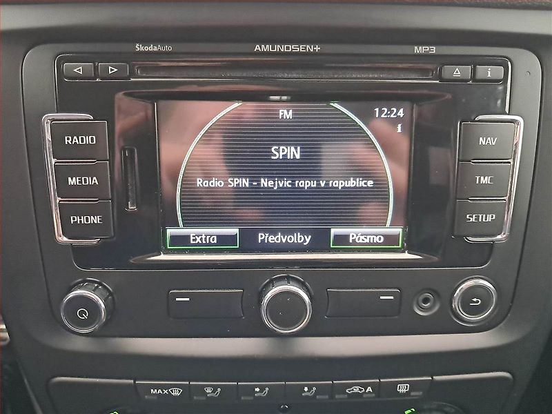 Škoda Yeti (2012) Elegance 2.0 TDI, Serv.kniha - fotka 13 z 17