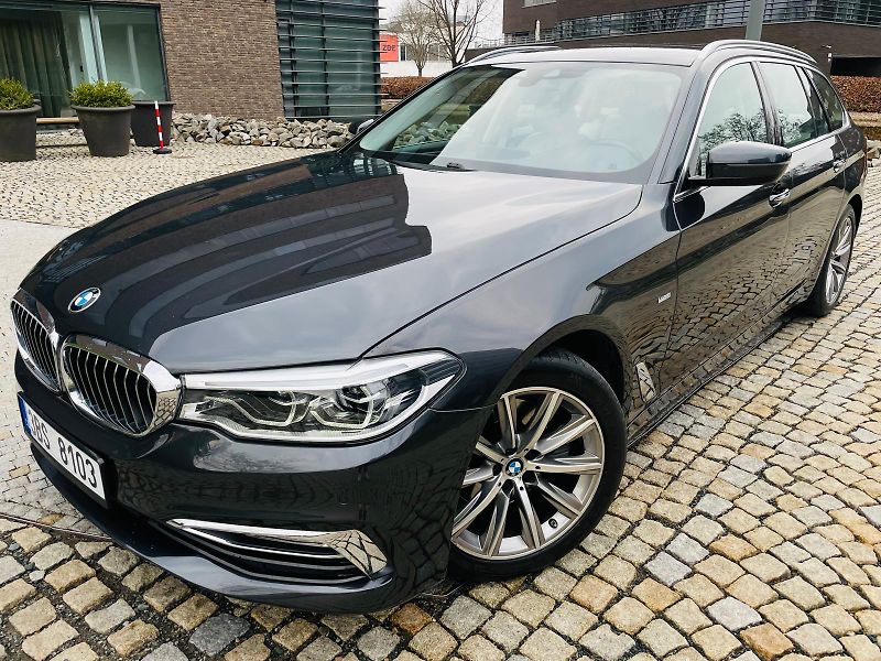 BMW Řada 5 520D AUT KAMERA SERVISKA - fotka 2 z 58