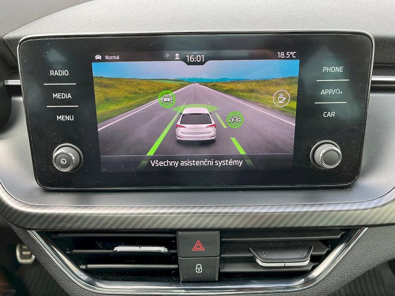 Škoda Scala (2023) 1.5 TSI 110kW Monte Carlo - fotka 23 z 29