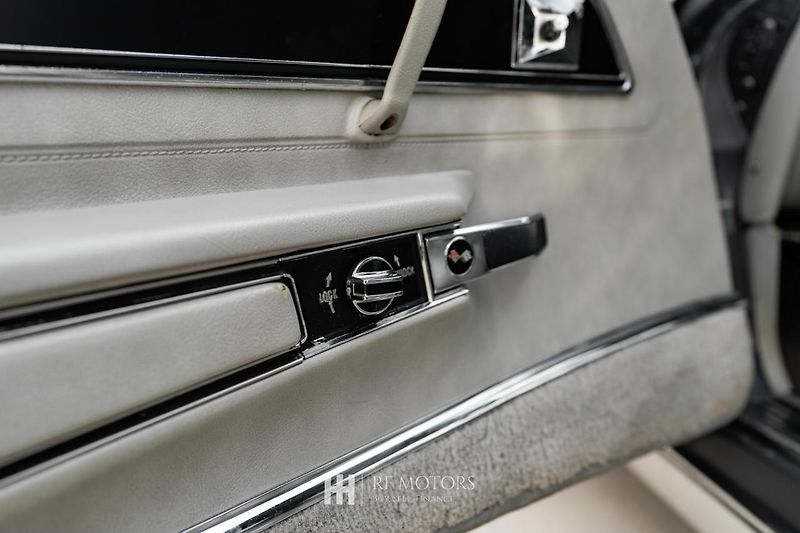 Chevrolet Corvette (1977) - fotka 51 z 51