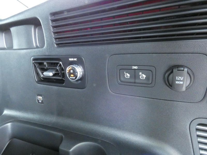 Kia Sorento (2023) Exclusive 2,2 CRDi 4x4 - fotka 24 z 30