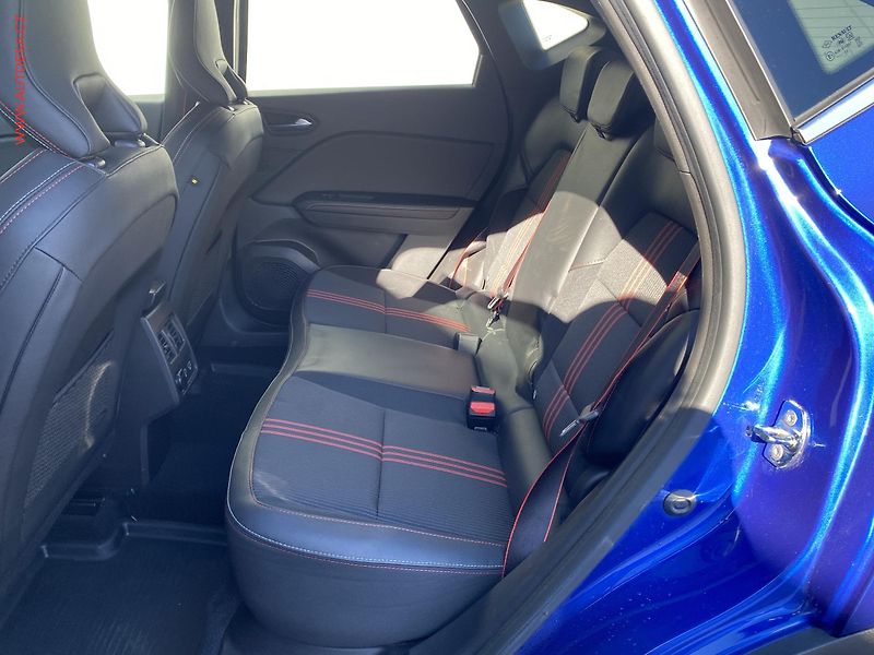 Renault Captur (2022) 1.3 TCe, ČR, RS Line, LED - fotka 10 z 19